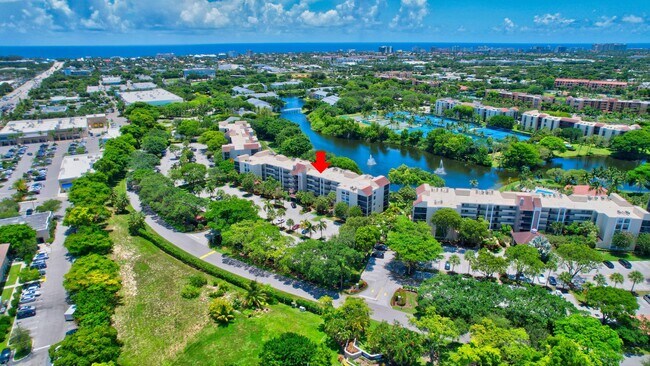 Building Photo - 950 Lavers Cir