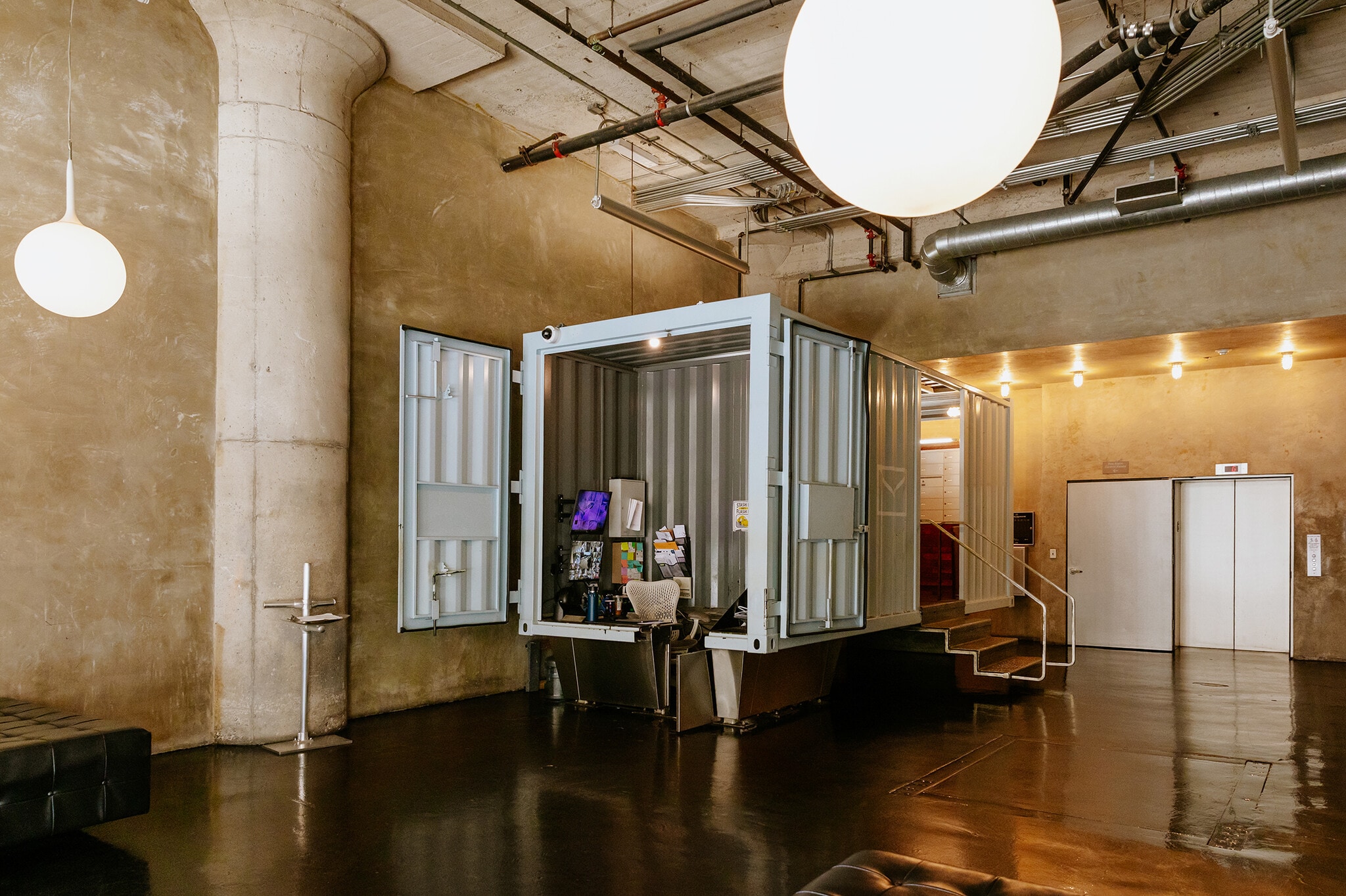 Building Photo - 1855 Industrial St