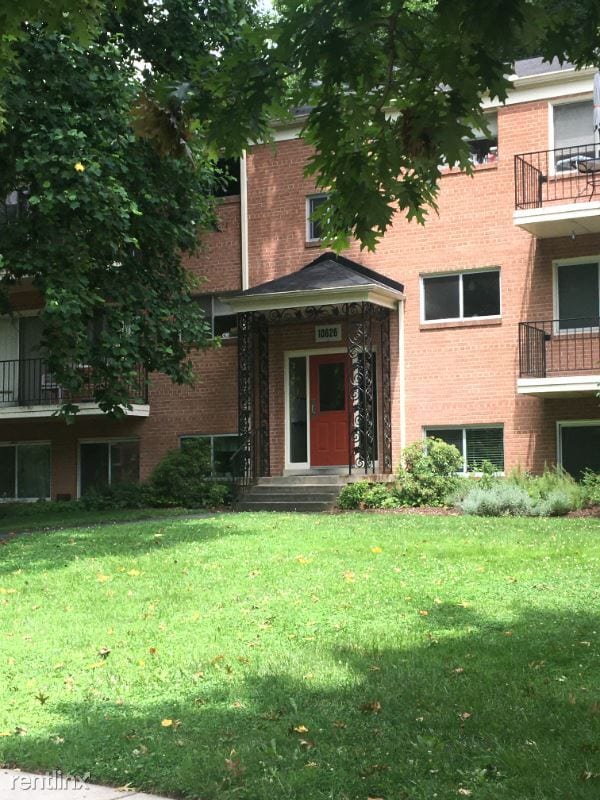 Building Photo - 1 br, 1 bath Condo - 10626 Weymouth St