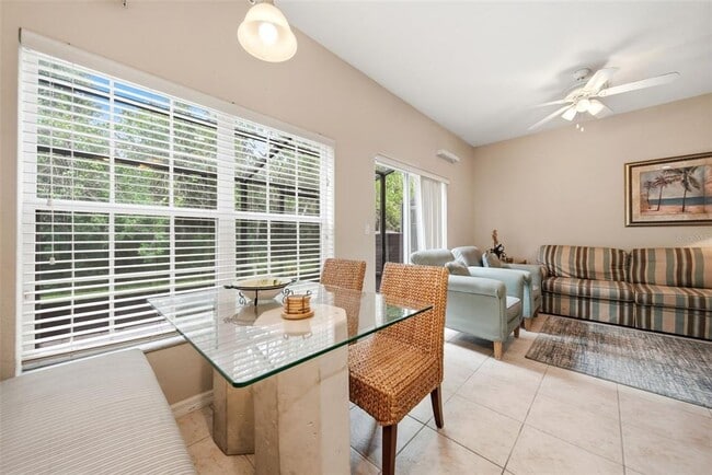 Building Photo - 2402 Caravelle Cir