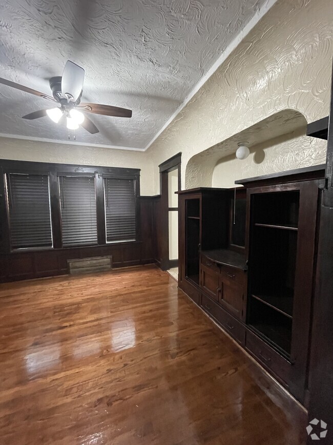 Building Photo - 2723 N 36th St
