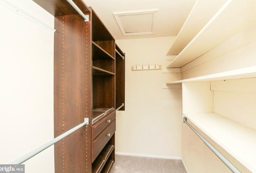 master closet - 2302 Society Pl