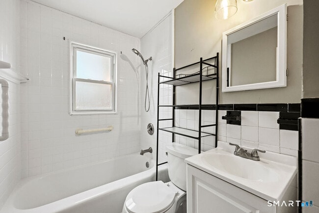 Building Photo - 125 Twin Brook Rd