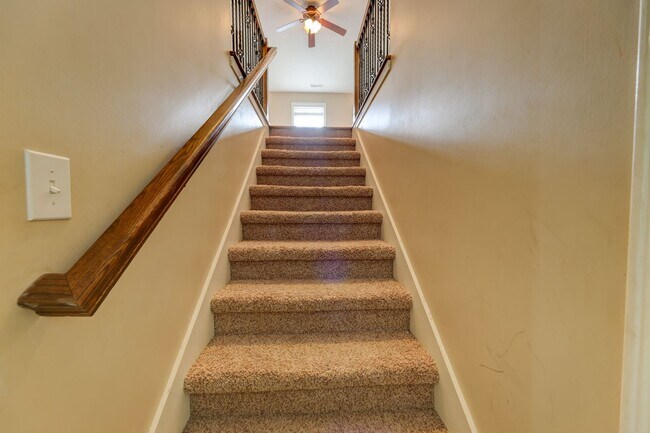 Building Photo - 2924 Brewster Drive