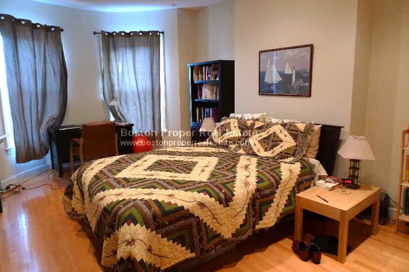 Building Photo - 480 Columbus Ave