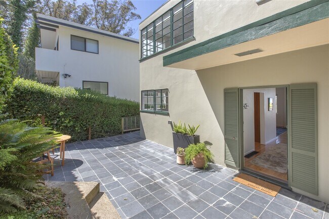 Building Photo - 180 St Germain Ave