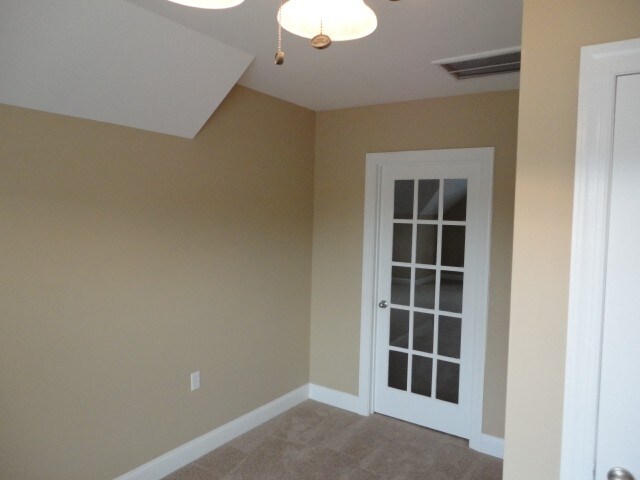 Building Photo - 1417 Flemming House St