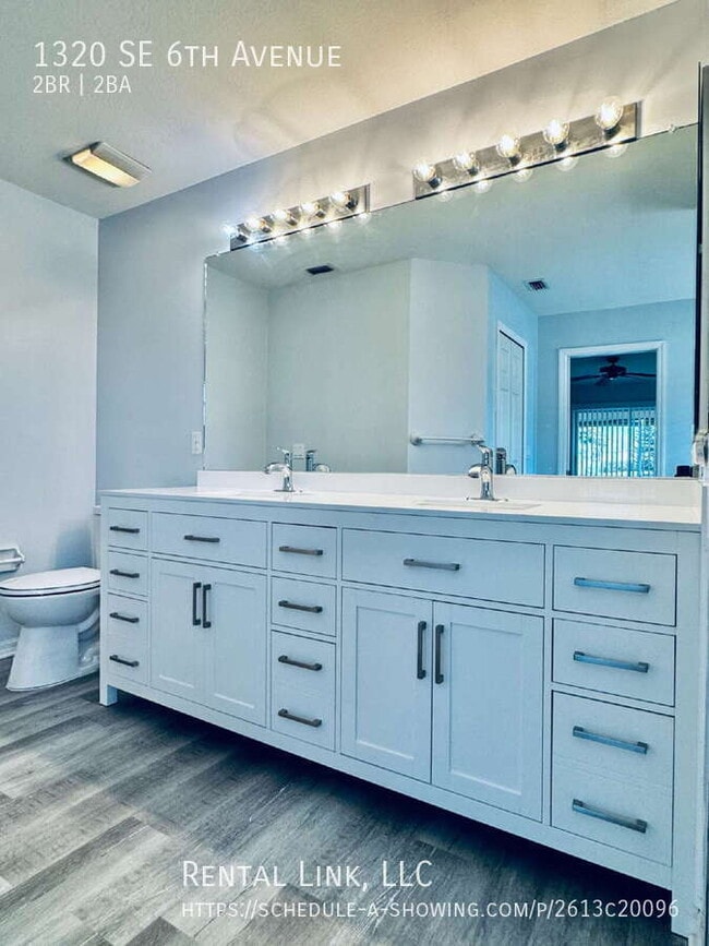 Building Photo - 1320 SE 6th Ave