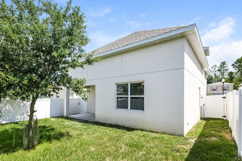 Building Photo - 2104 Aitkin Loop