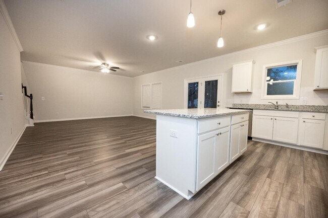 Building Photo - 318 O'Leary Cir