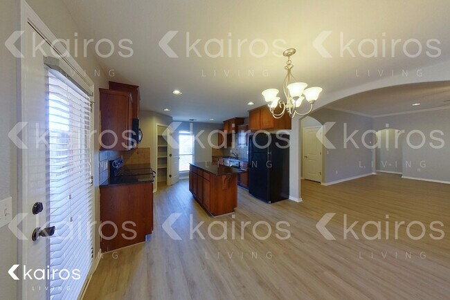 Building Photo - 8110 City View Dr.