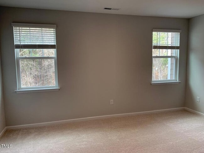 Building Photo - 1241 Commack Dr