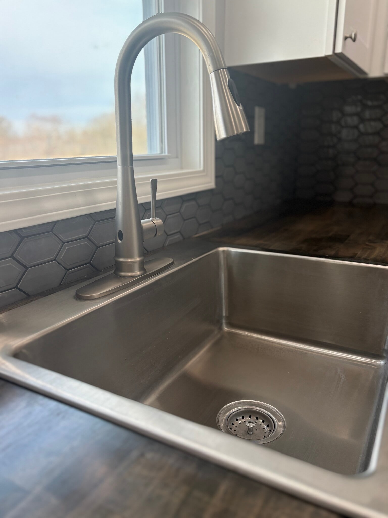 Building Photo - 3140 Springmill West Rd