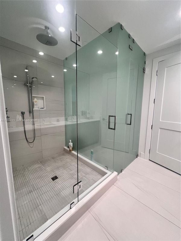 Building Photo - 153 N Seabreeze Blvd