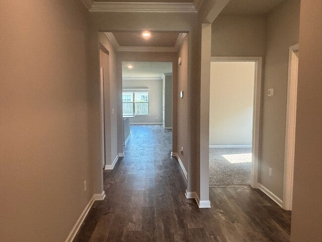 Building Photo - 27537 Dieken Dr