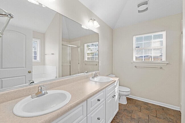 Building Photo - 2654 Ardwick Dr