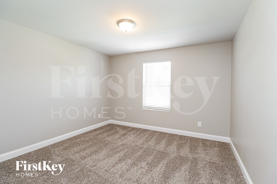 Building Photo - 5517 Cobblestone Glen Dr