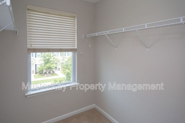 Building Photo - 108 Winifred Dr