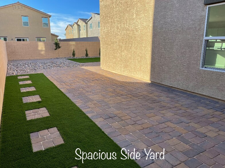 Building Photo - 4039 Lady Fern Ave