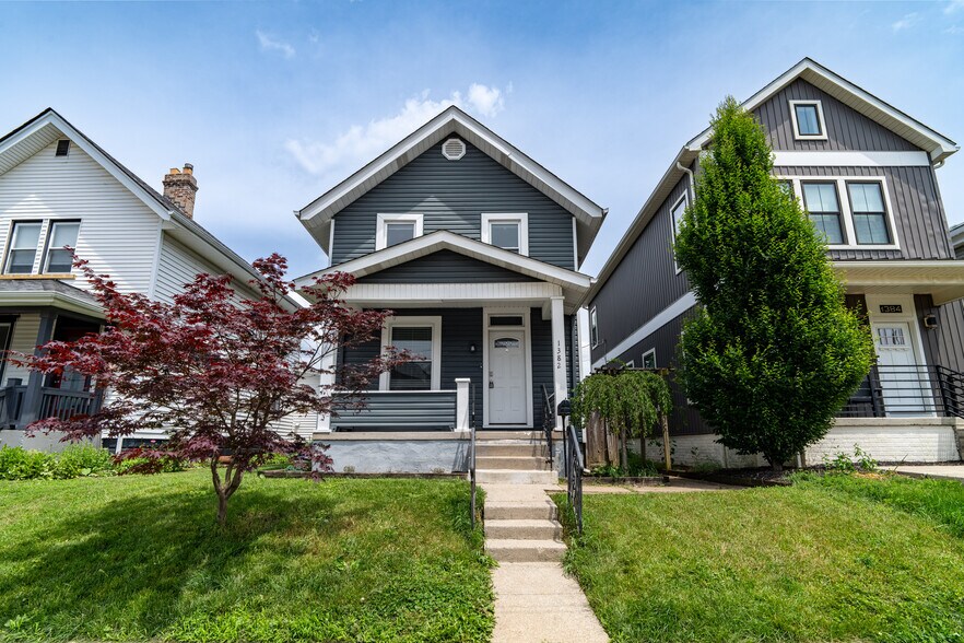 Primary Photo - 1382 S 5th St