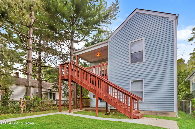 Building Photo - 2821 Rowan St