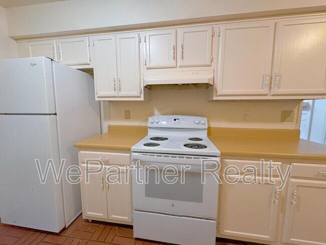 Building Photo - 7416 Dartmouth Ct
