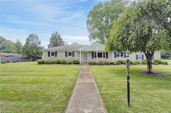 Primary Photo - 949 General Beauregard Dr