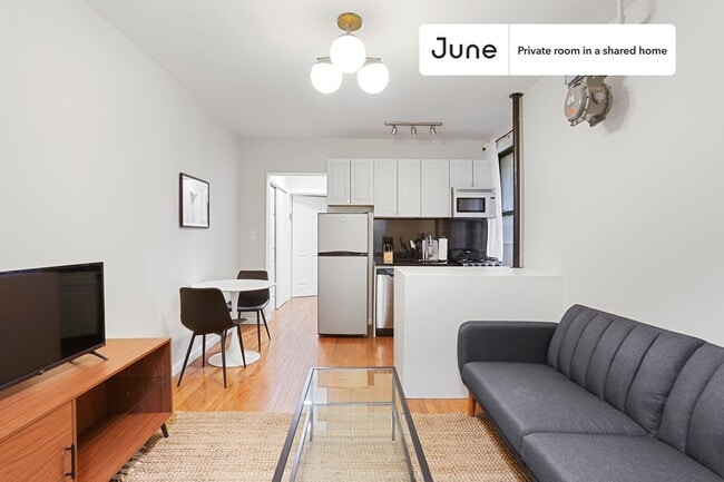 Building Photo - Private bedroom in 2 bed/1 bath Home