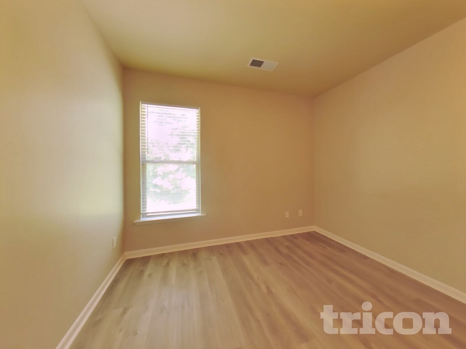 Building Photo - 15 Victoria Dr