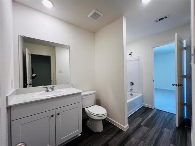 Building Photo - 2217 Pioneer Dr