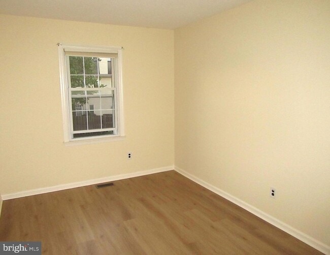 Building Photo - 512 Cobblers Ln