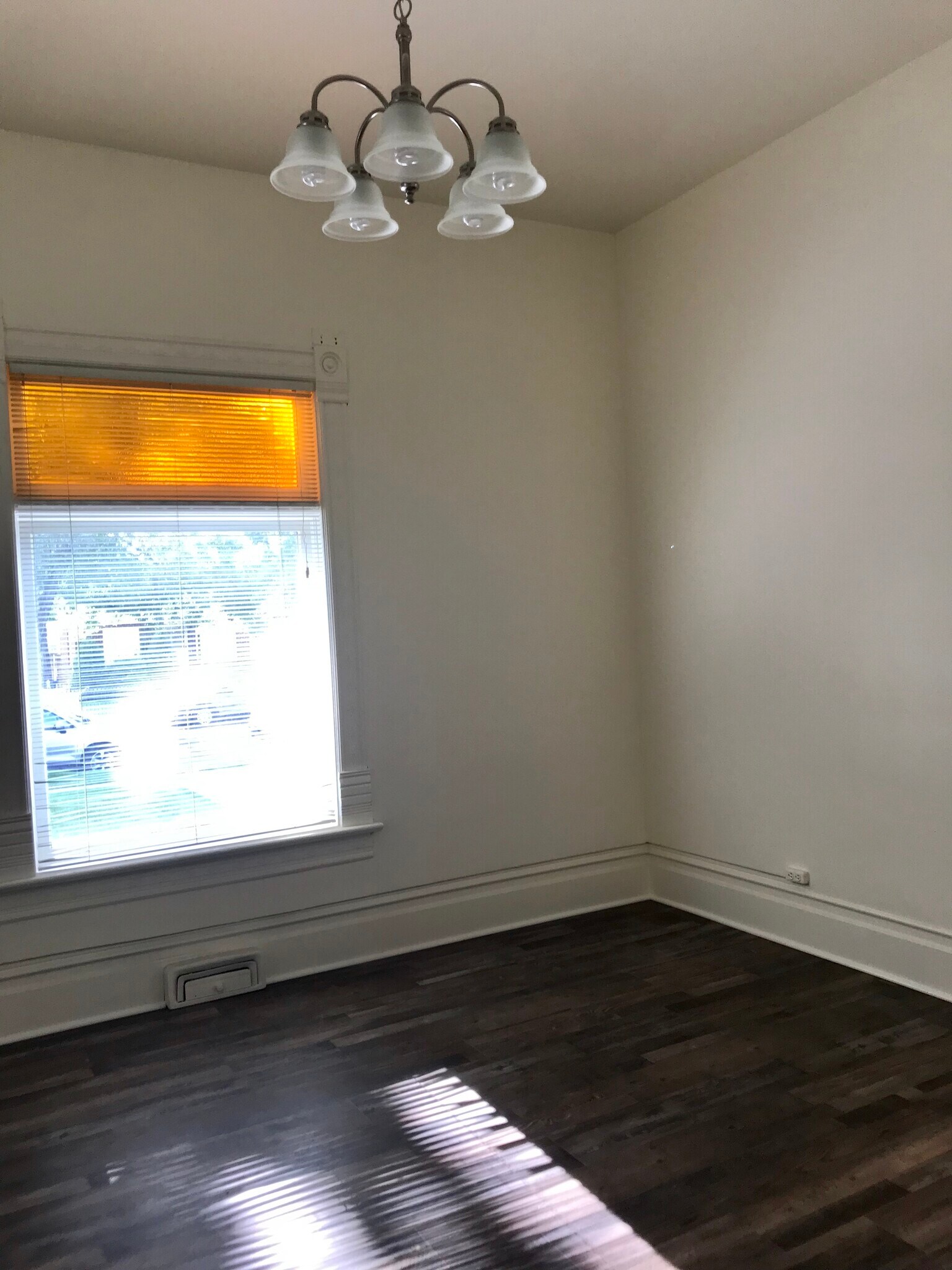 Building Photo - 1035 S 800 E
