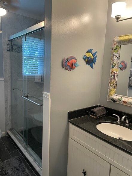 Building Photo - 103 2nd Ave