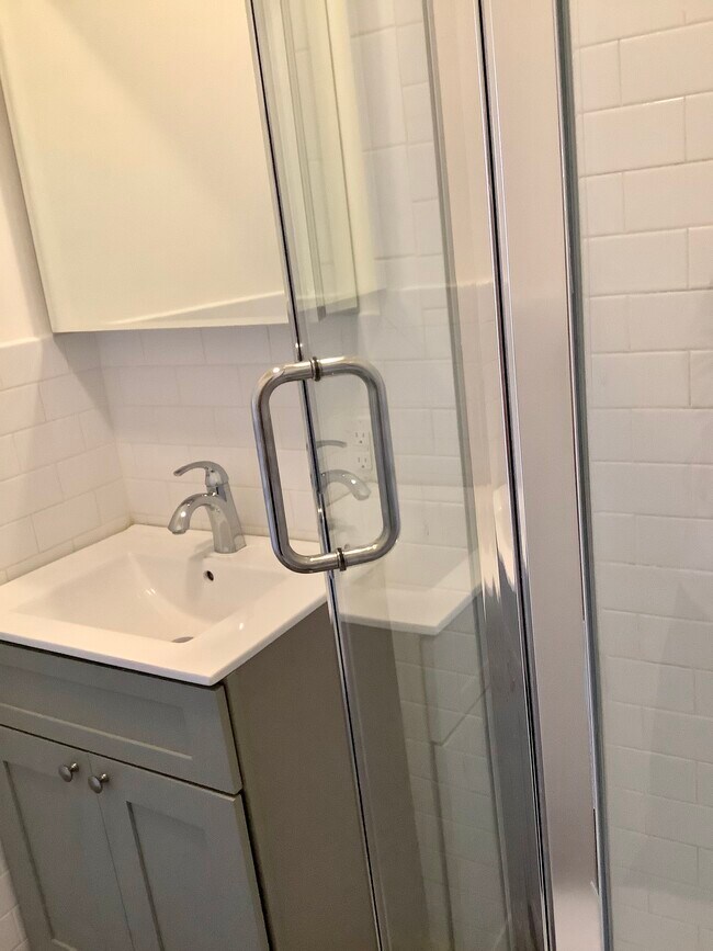 Building Photo - 7104 Fresh Pond Rd