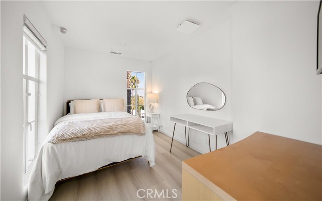 Building Photo - 7930 Vulcan Dr