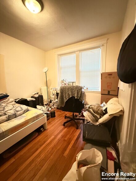 Primary Photo - 59 Kilmarnock St