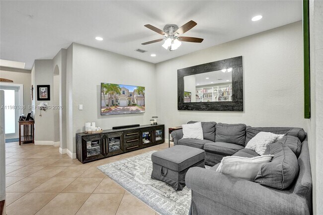 Building Photo - 12554 SW 125th Terrace