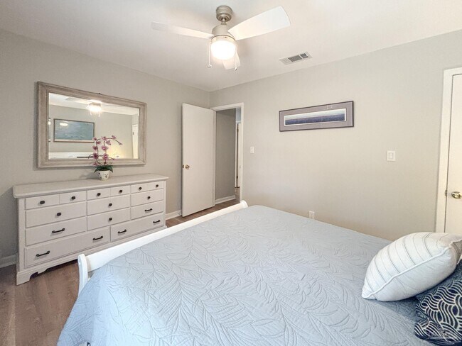 Building Photo - 12442 Airblanc Dr