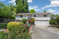 Building Photo - 4bd/2.5ba Kirkland Home