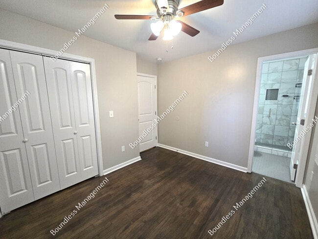 Building Photo - 713 Church St NW