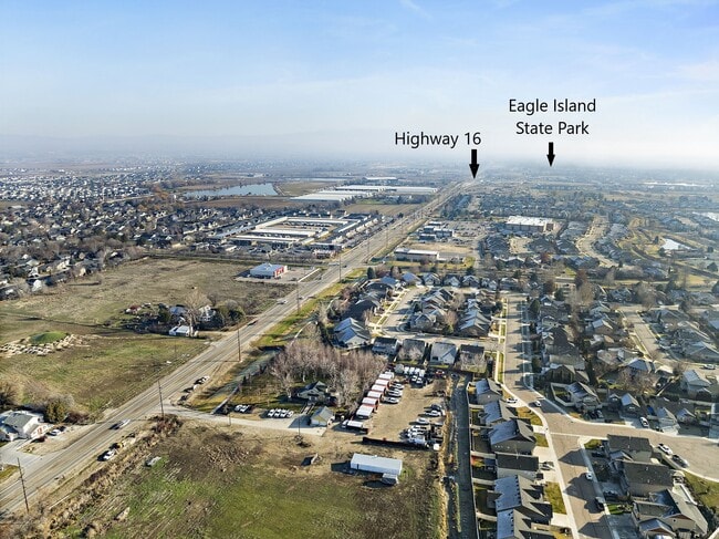 Building Photo - 10460 W Achillea St