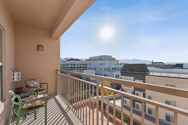 Building Photo - 5 S 500 W