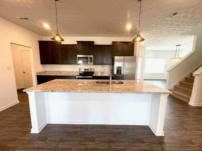 Building Photo - Gorgeous New Construction Home!