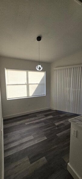 Building Photo - 5329 Kasper St