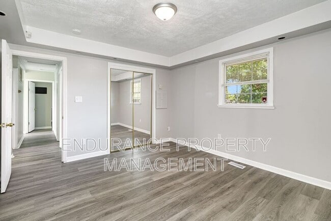 Building Photo - 9500 Ridgemoor Ave