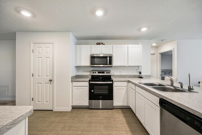 Building Photo - 1316 Gibralter St SW