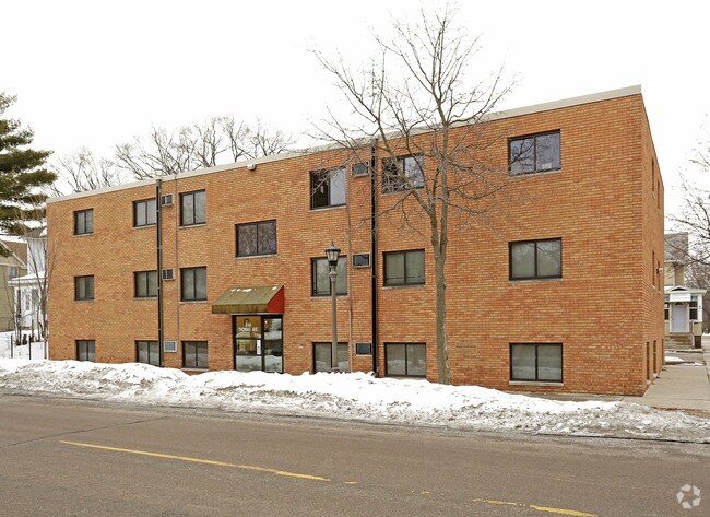 Primary Photo - 914 Thomas Ave