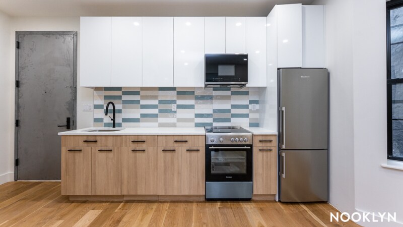 Building Photo - 2553 Bedford Ave