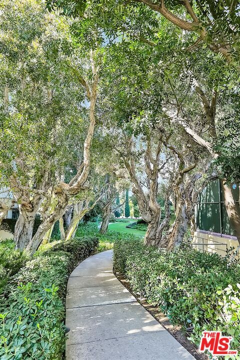 Building Photo - 2160 Century Park E