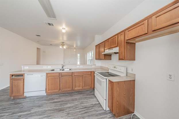 Building Photo - 703 Donny Brook Dr